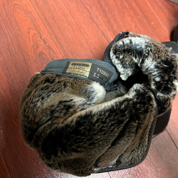 “Clinic Extra” Ankle Boots….made in Canada🇨🇦 - Picture 4 of 6